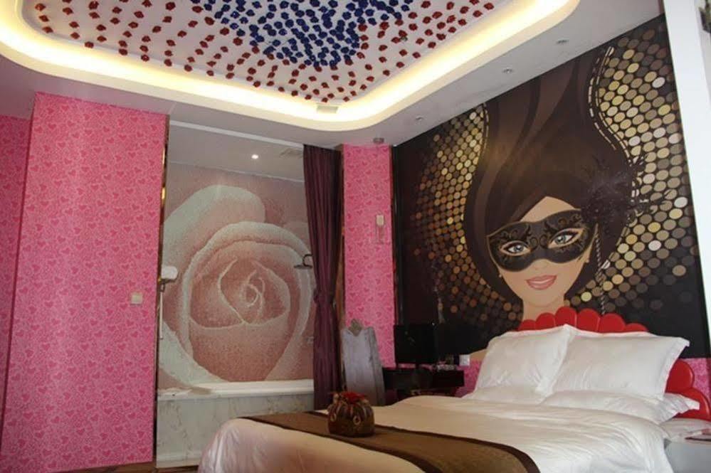 Art Hotel Vienna- Luoyang Luoyang  Exterior photo
